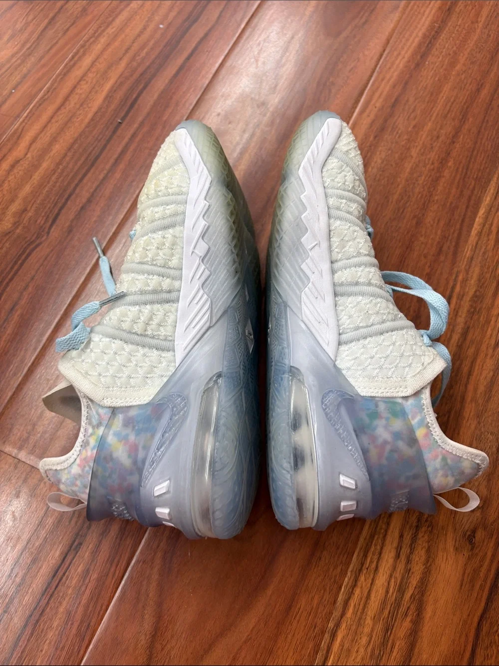 Nike‎ LeBron 18 Blue Tint Sneakers boys 6y